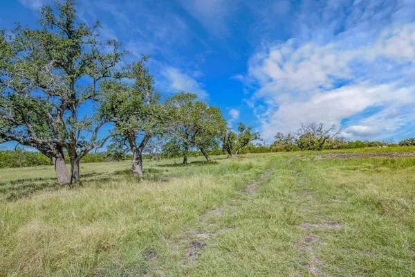 $295,000 | 1 Bonita View Ranch Road, Ingram, TX 78025