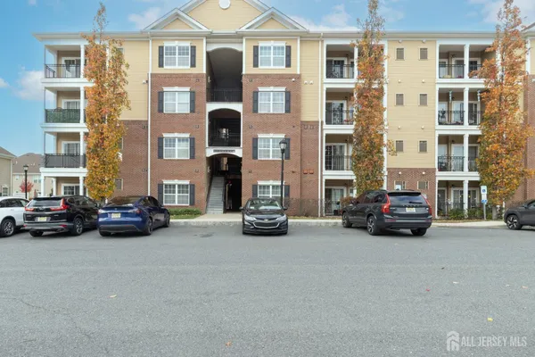 $2,500 | 541 East Celebration Way, South Plainfield, NJ 07080