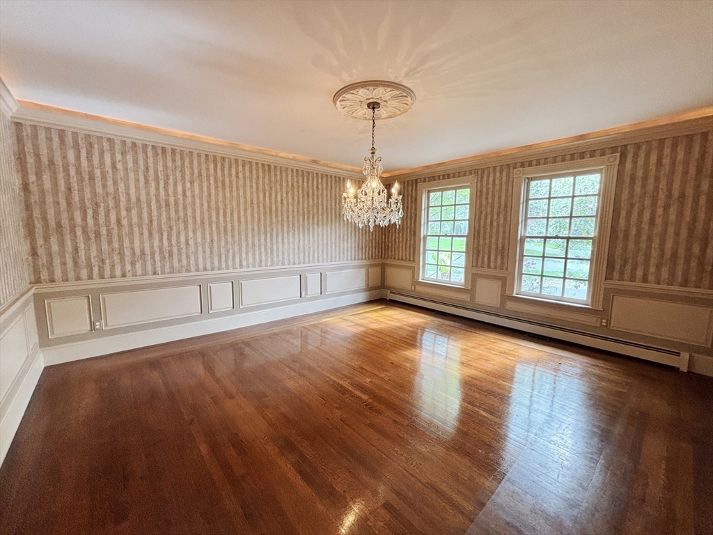 32 Solomon Pierce Road Lexington, MA 02420 - Photo 4 of 35