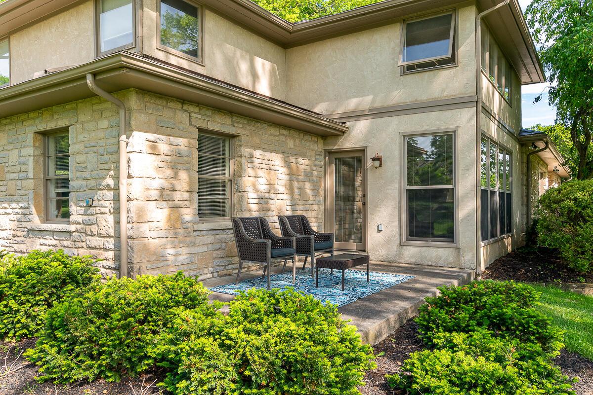 2710 Charing Road Columbus, OH 43221 - Photo 5 of 47 Charing front patio
