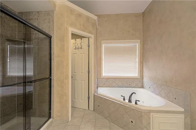 $540,000 | 304 Northeast Hidden Valley Way, Lee's Summit, MO 64064