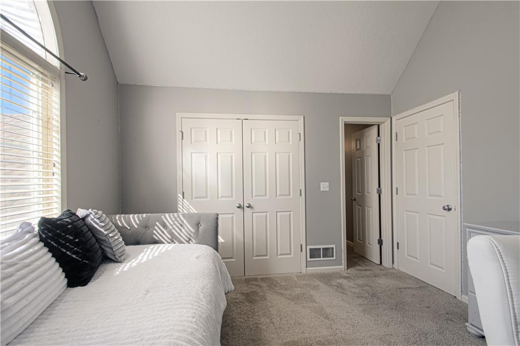 304 Northeast Hidden Valley Way Lee's Summit, MO 64064 - Photo 22 of 39