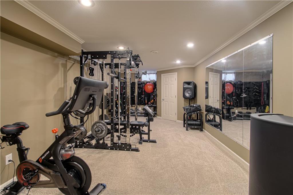 304 Northeast Hidden Valley Way Lee's Summit, MO 64064 - Photo 32 of 39