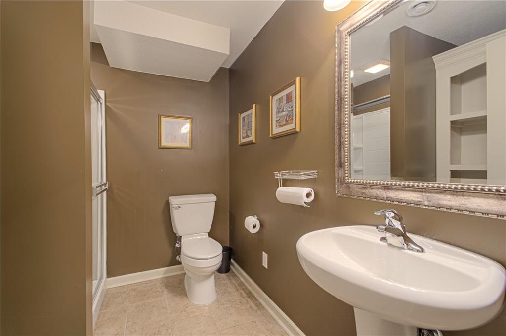 304 Northeast Hidden Valley Way Lee's Summit, MO 64064 - Photo 33 of 39