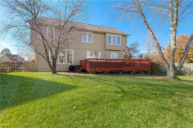 $540,000 | 304 Northeast Hidden Valley Way, Lee's Summit, MO 64064