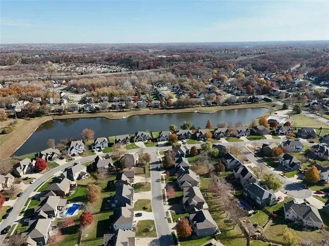 $540,000 | 304 Northeast Hidden Valley Way, Lee's Summit, MO 64064