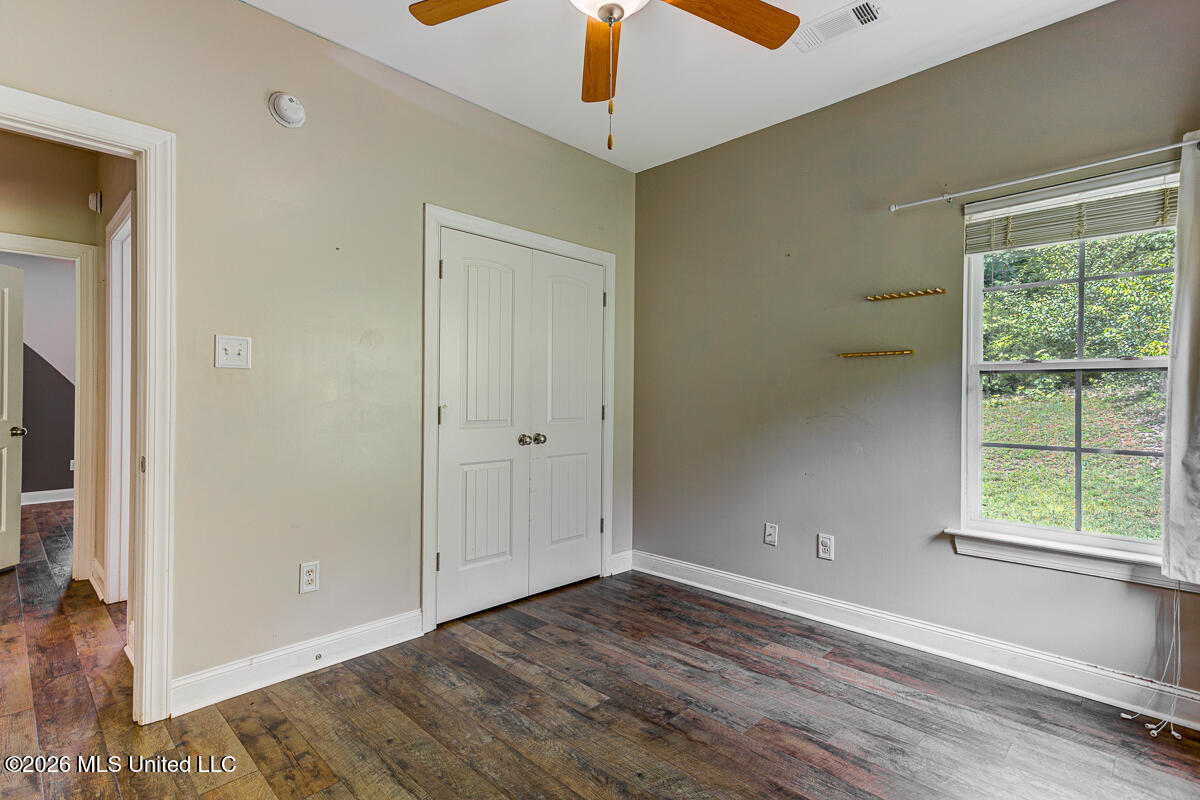 164 Timber Ridge Drive Byhalia, MS 38611 - Photo 20 of 26 Bedroom 2