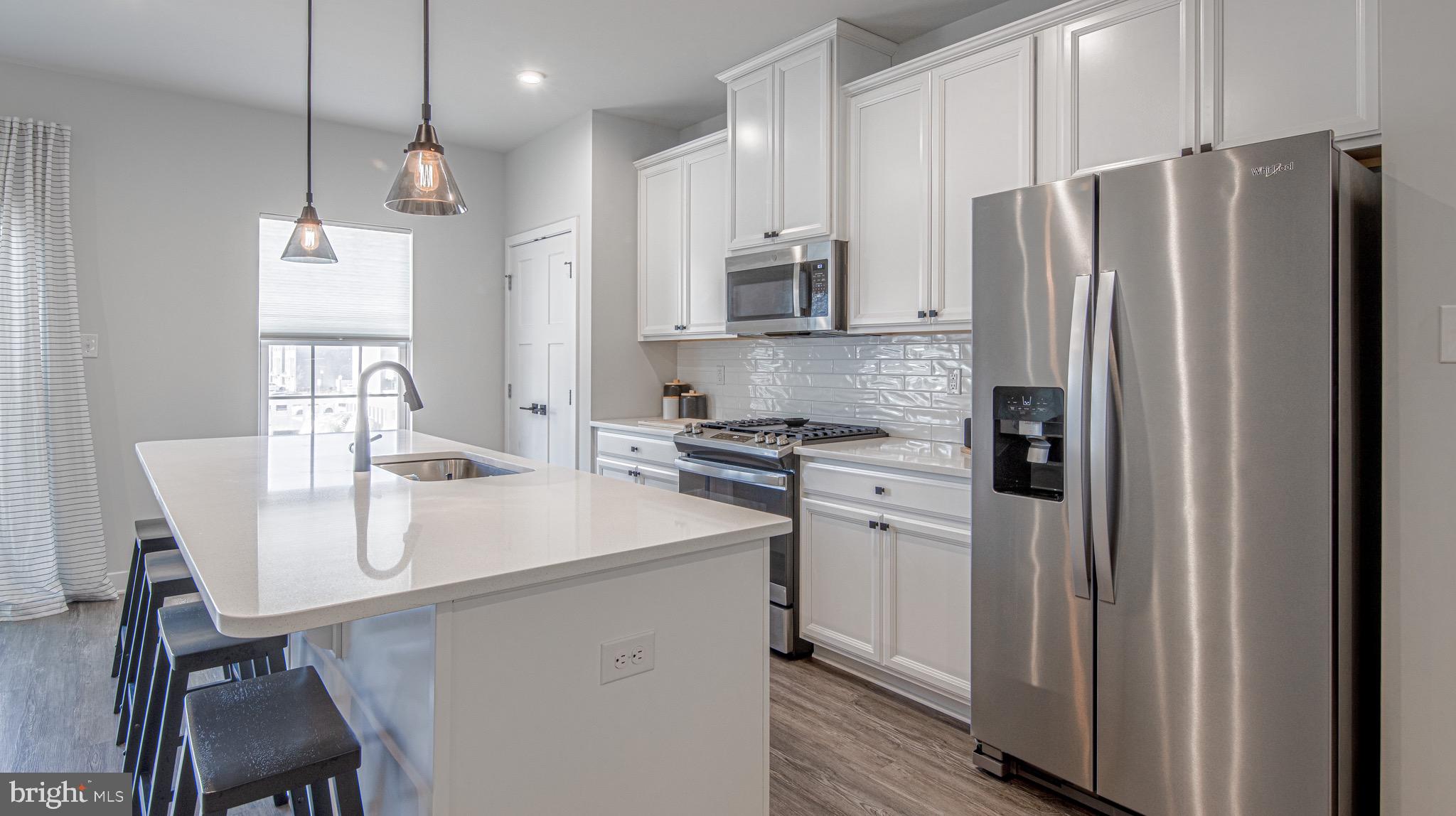 105 Spire Place Sewell, NJ 08080 - Photo 3 of 20