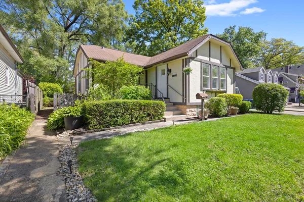 $250,000 | 7148 West 109th Place, Worth, IL 60482
