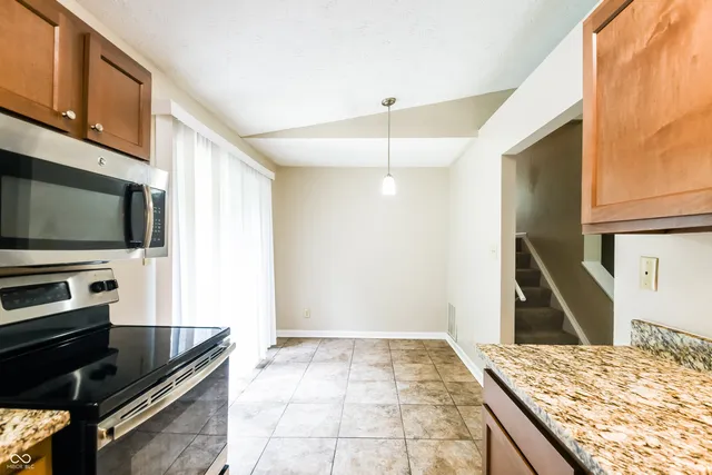 $2,250 | 6523 Woodmere Circle, Indianapolis, IN 46260