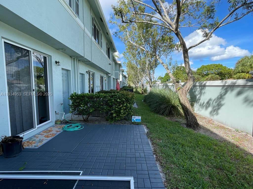 3550 Oleander Terrace Riviera Beach, FL 33404 - Photo 15 of 20