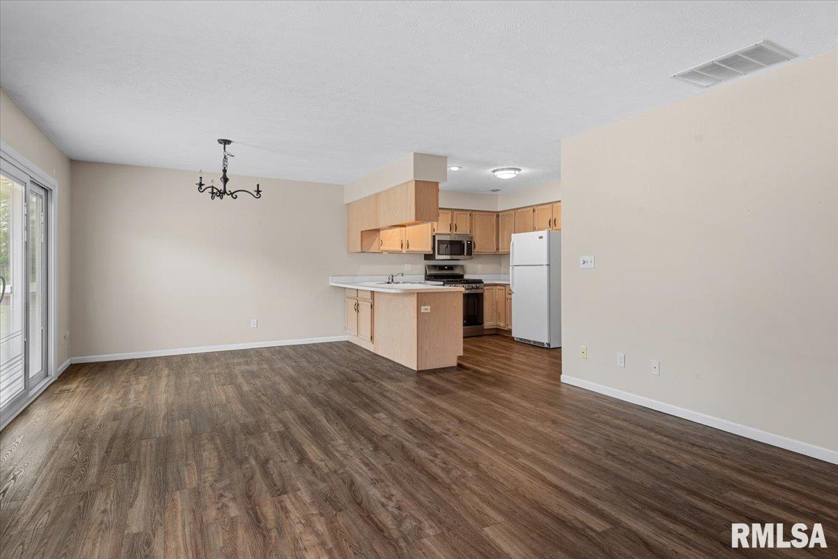 1805 Wren Drive Springfield, IL 62703 - Photo 4 of 28