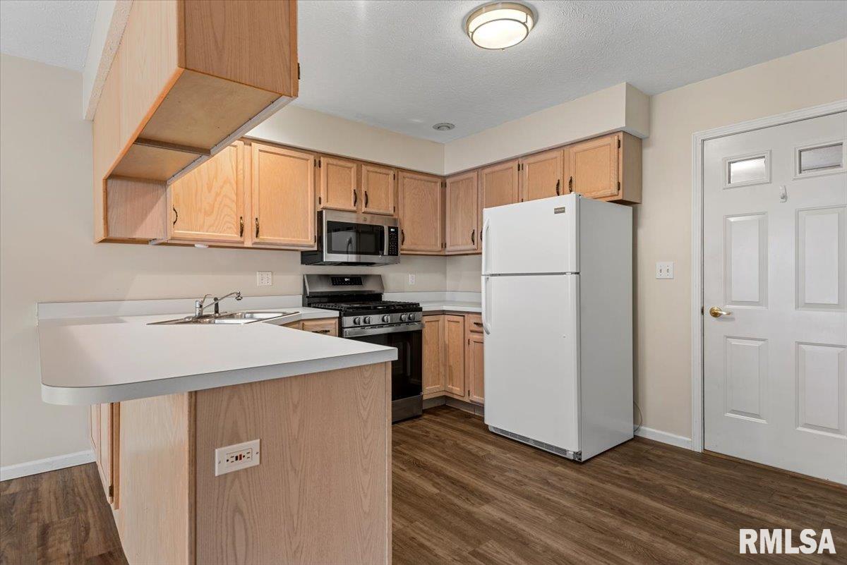 1805 Wren Drive Springfield, IL 62703 - Photo 8 of 28