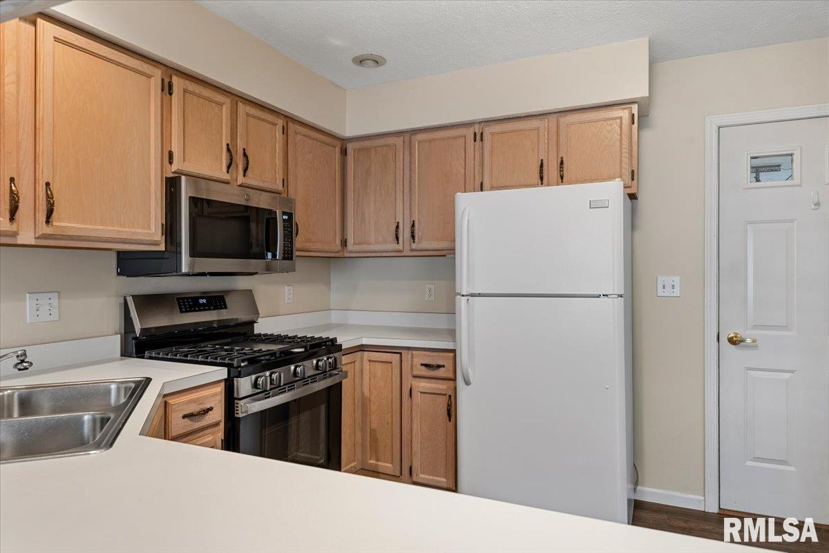 1805 Wren Drive Springfield, IL 62703 - Photo 9 of 28