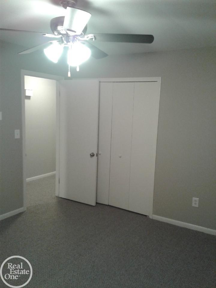 19161 29 Mile Road Ray, MI 48096 - Photo 15 of 25