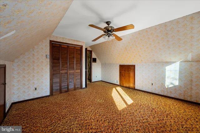 a view of a storage & utility room