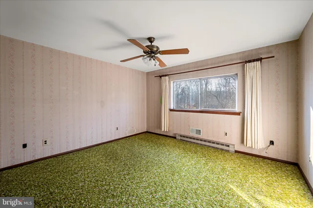 a view of outdoor space yard and green space