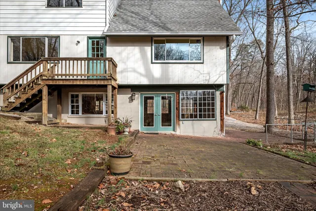 $590,000 | 179 River Park Lane, Bluemont, VA 20135