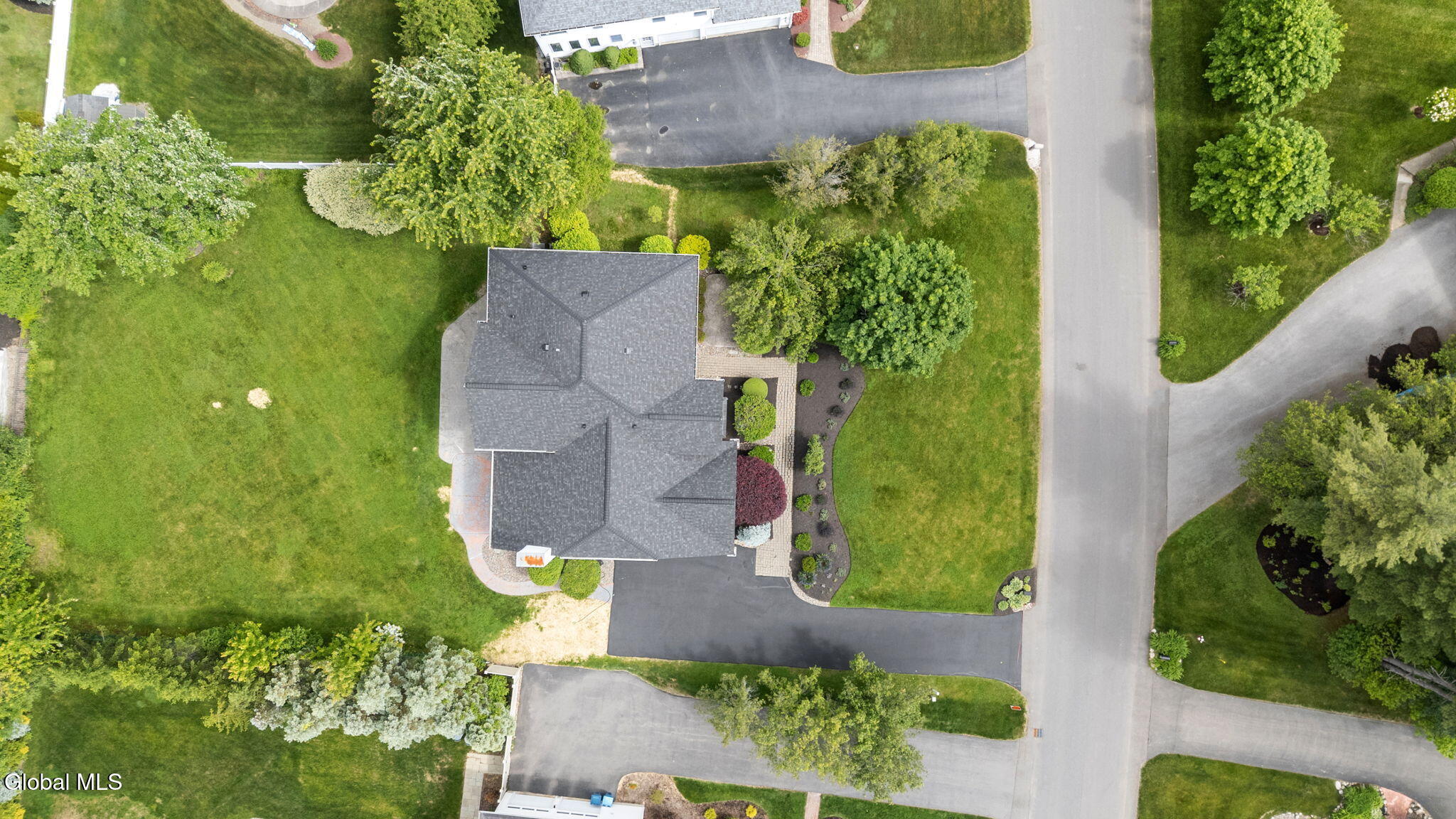 229 Menlo Park Road Niskayuna, NY 12309 - Photo 52 of 55 61-web-or-mls-229-menlo-park-rd