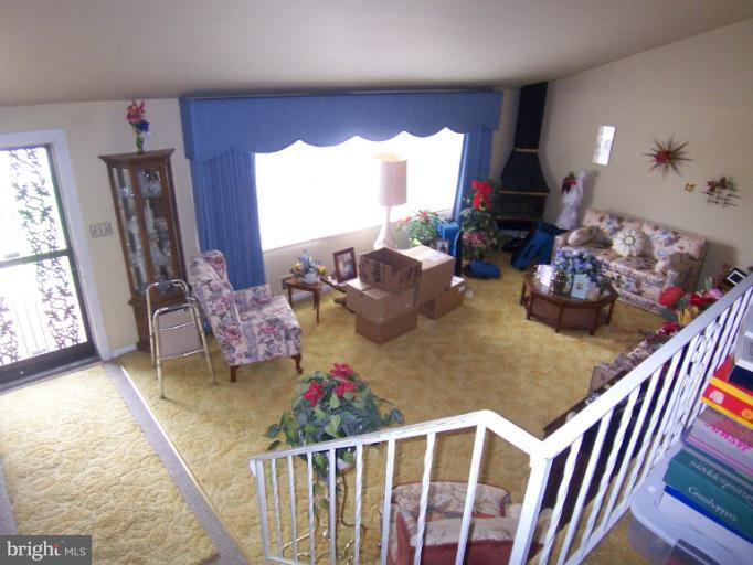 3107 Jeffrey Road Windsor Mill, MD 21244 - Photo 19 of 23 Living Room