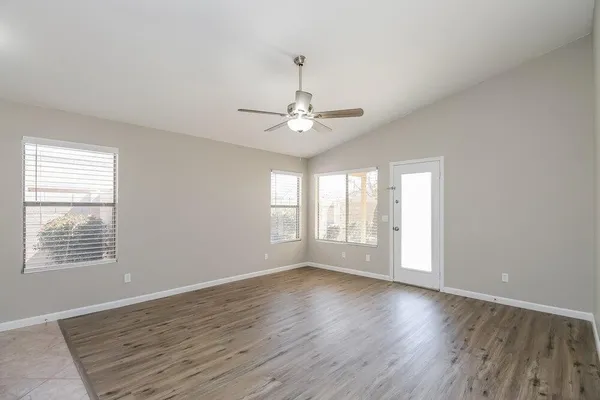 $2,405 | 2267 East Arabian Drive, Gilbert, AZ 85296