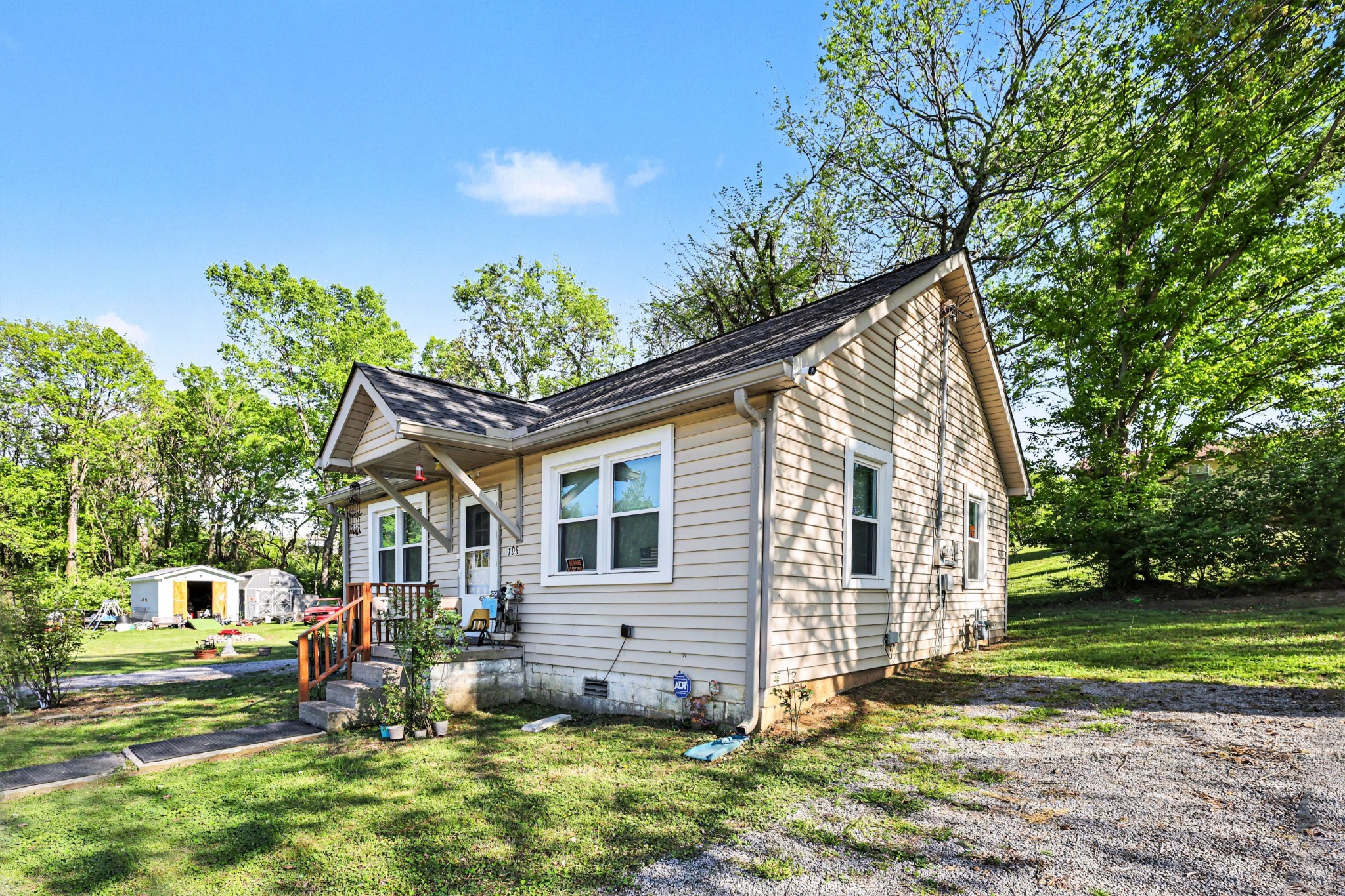 106 Morgan Springs Road Columbia, TN 38401 - Photo 2 of 22