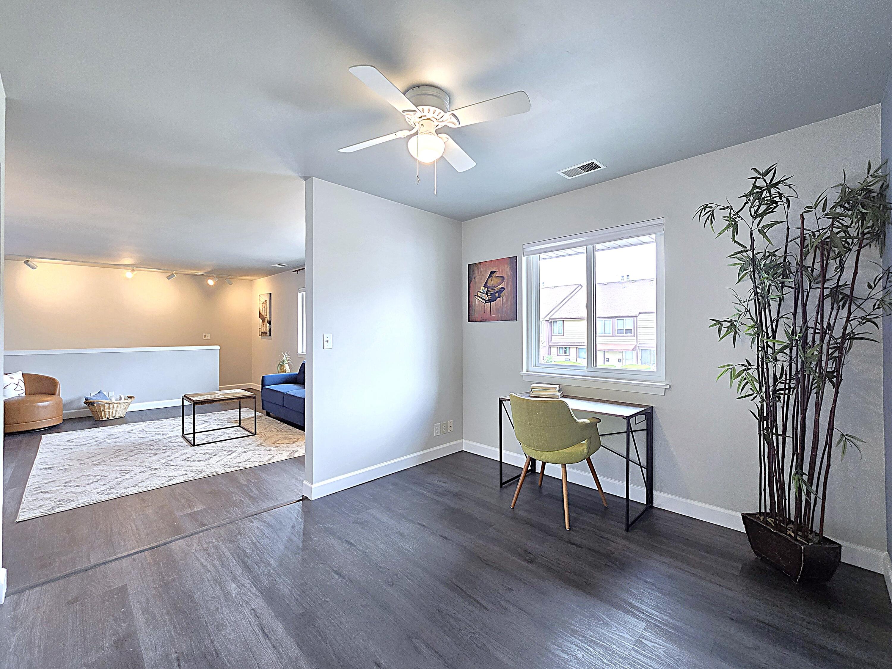 6322 South 20th Street Milwaukee, WI 53221 - Photo 18 of 34 Office