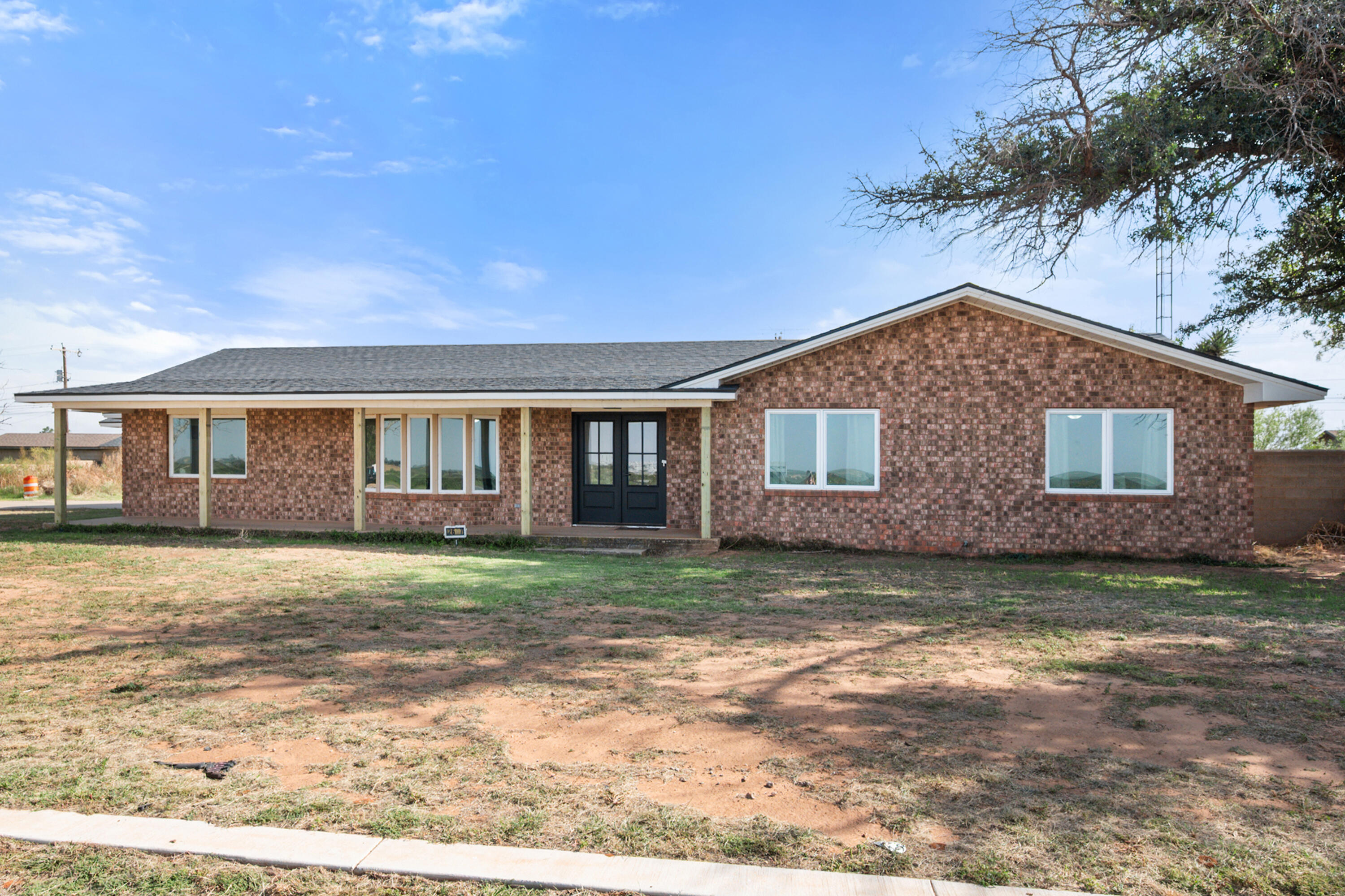 2607 Seminole Road Lamesa, TX 79331 - Photo 4 of 36 04-2607 Seminole rd_6231_crop