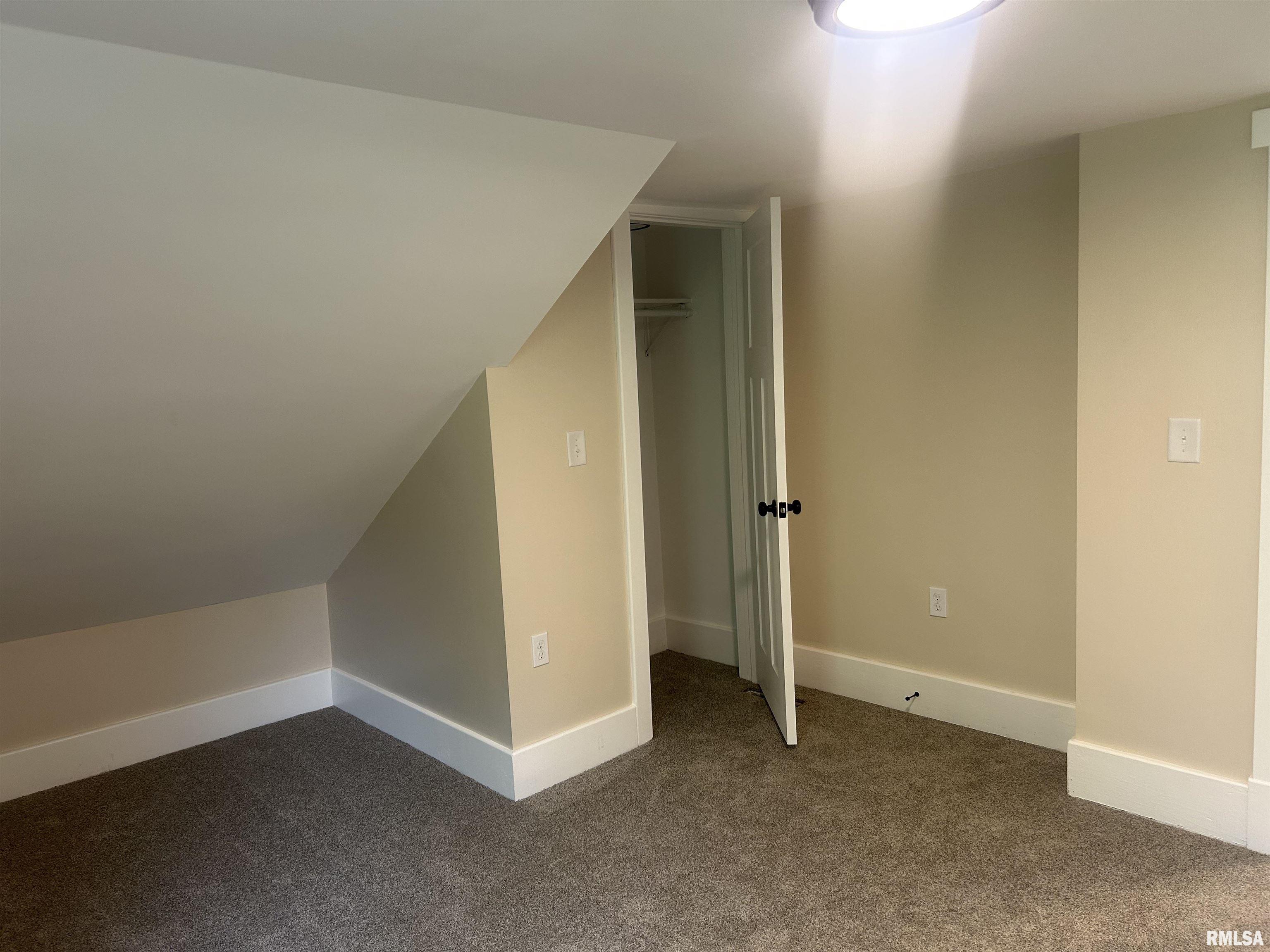 341 Wilson Street Mendon, IL 62351 - Photo 11 of 14