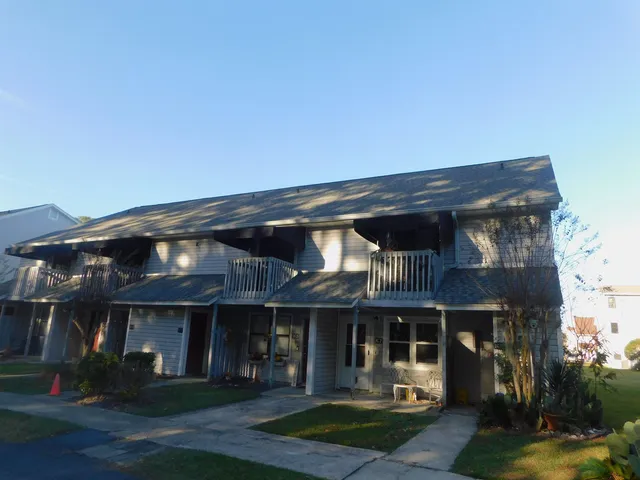 $1,450 | 801 Burcale Rd Circle, Unit COURTYARD K6, Myrtle Beach, SC 29579