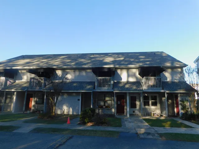 $1,450 | 801 Burcale Rd Circle, Unit COURTYARD K6, Myrtle Beach, SC 29579