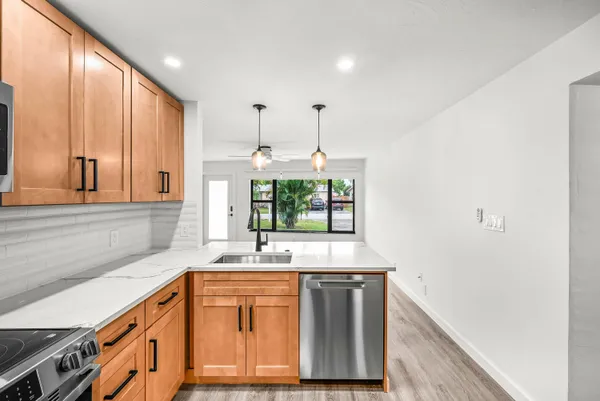 $3,200 | 1505 Northeast 30th Street, Pompano Beach, FL 33064