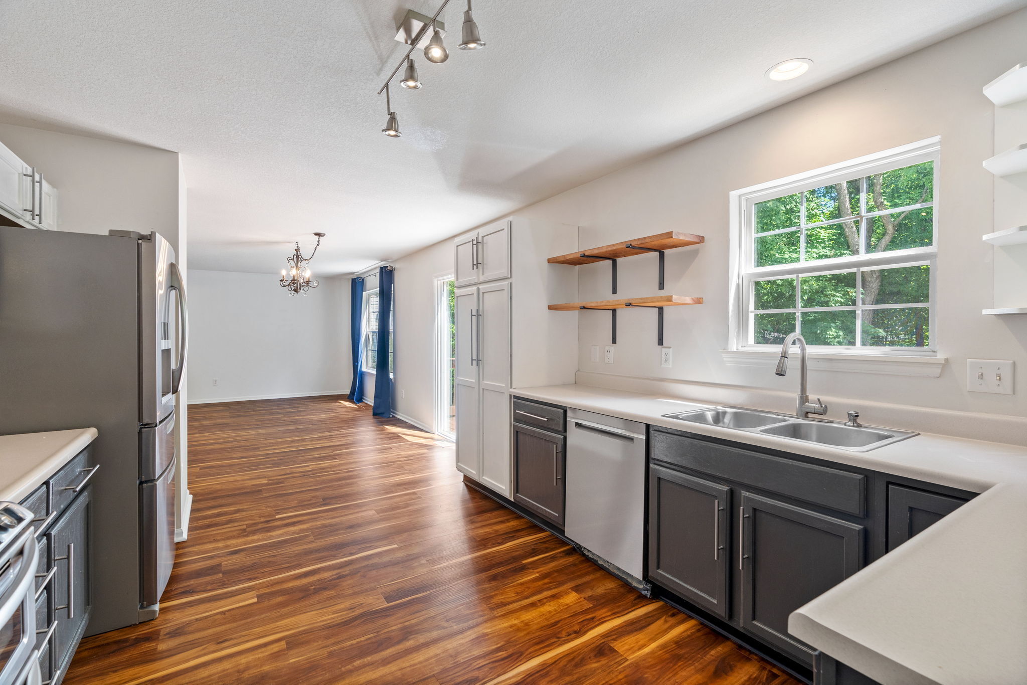 11201 Delight Creek Road Fishers, IN 46038 - Photo 11 of 34 Gallery Image 11