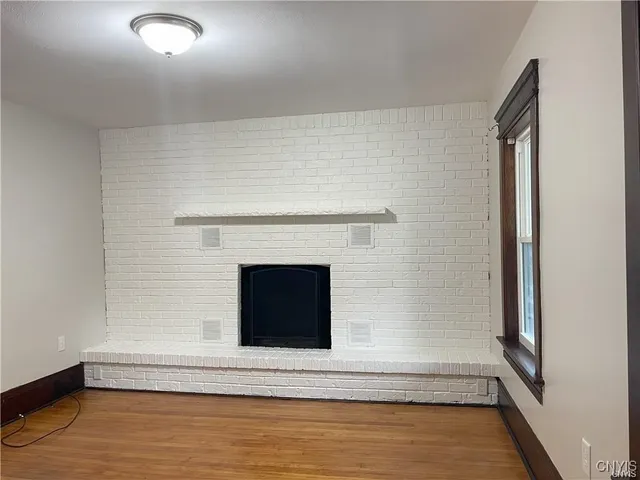 $2,100 | 307 Milton Avenue, Syracuse, NY 13204