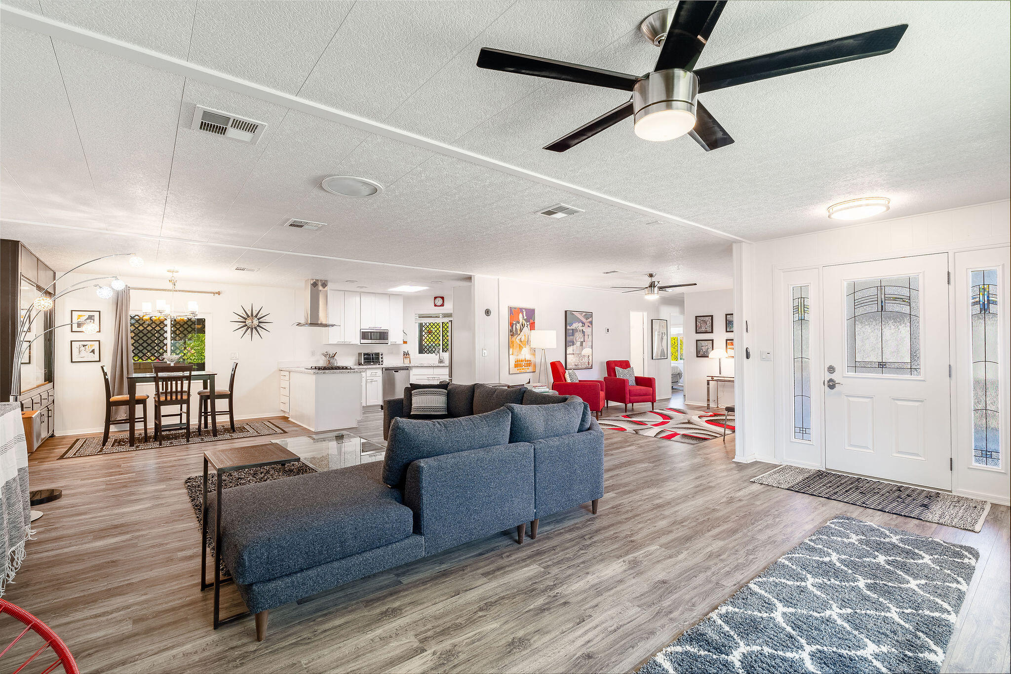 69 Rio Street Rancho Mirage, CA 92270 - Photo 13 of 72 Open living space