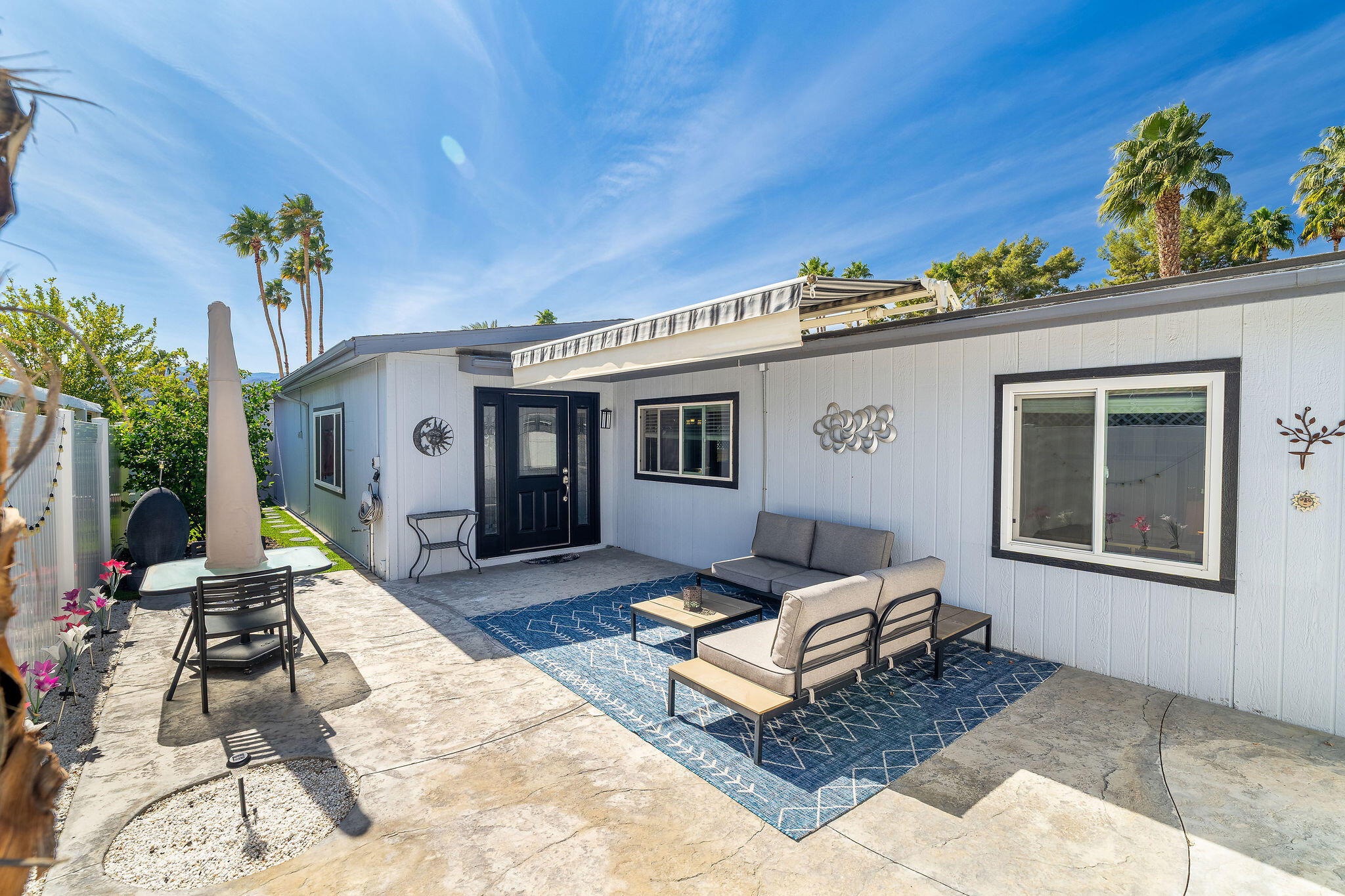 69 Rio Street Rancho Mirage, CA 92270 - Photo 6 of 72 oversized private courtyard