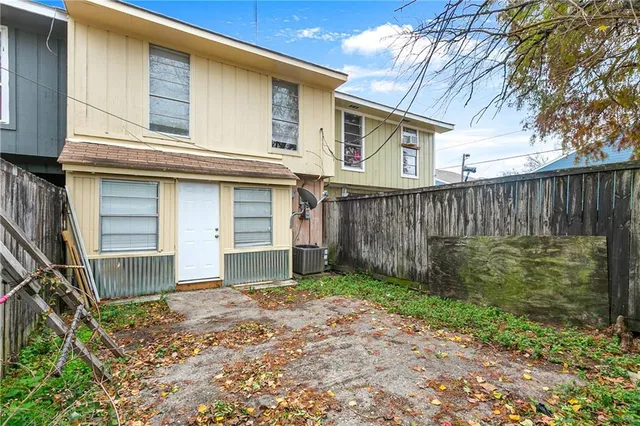 $125,000 | 1052 Eli Court, Gretna, LA 70056