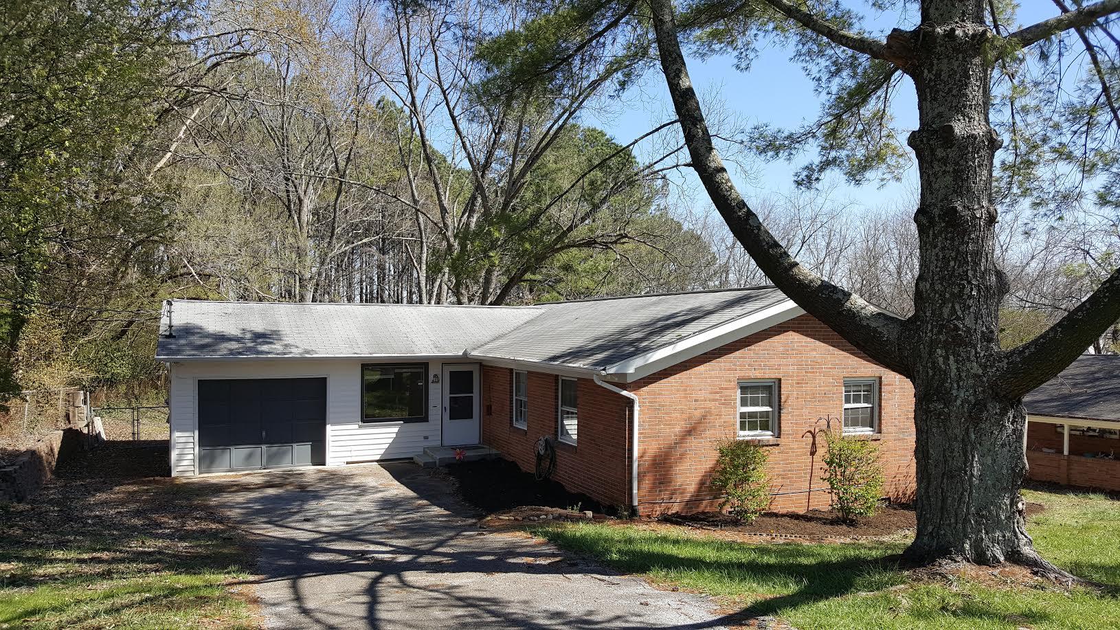 128 Highland Avenue Oak Ridge, TN 37830 - Photo 1 of 28 128 Highland Front Photo