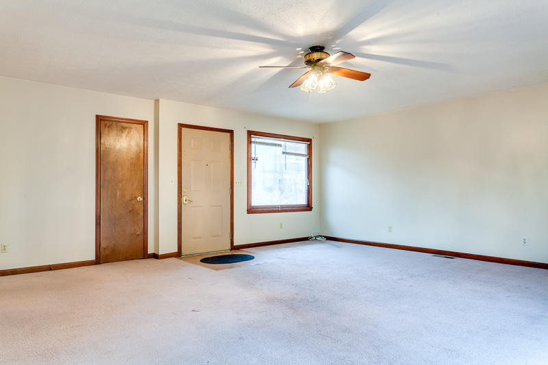 128 Highland Avenue Oak Ridge, TN 37830 - Photo 2 of 28 128 Highland Entry