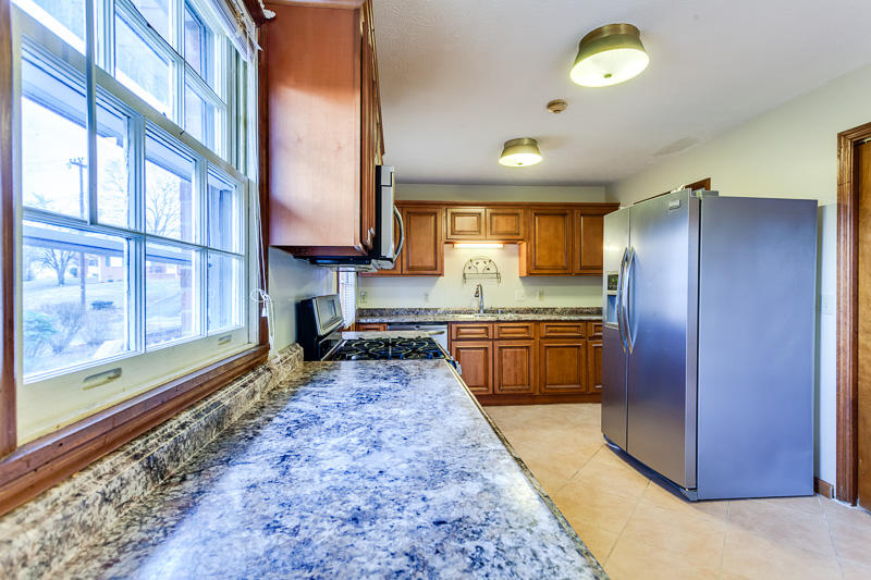 128 Highland Avenue Oak Ridge, TN 37830 - Photo 10 of 28 Highland Kitchen 4