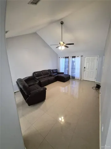 $1,500 | 724 East Eagle Street, San Juan, TX 78589