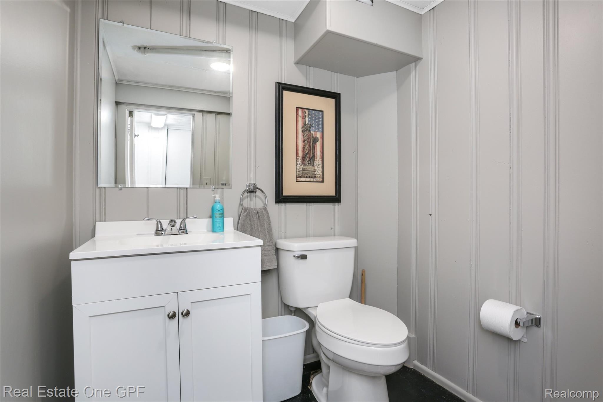 376 Washington Road Grosse Pointe, MI 48230 - Photo 23 of 33 376+Washington+Rd+Grosse+Pointe-27-original.jpg