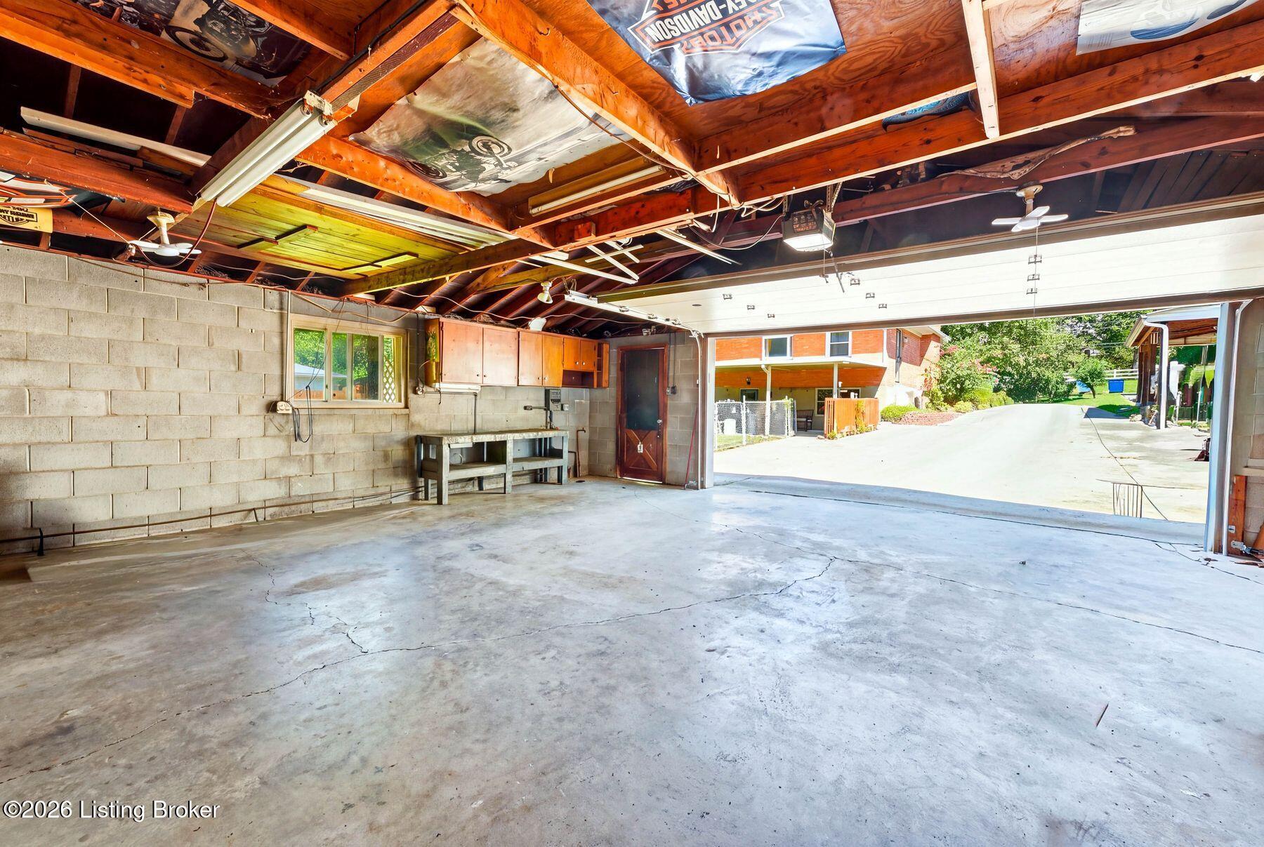 9615 3rd Street Road Louisville, KY 40272 - Photo 54 of 63 photo_online_053
