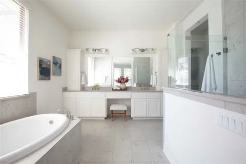 $1,325,000 | 7212 Vicenza Drive, Austin, TX 78739