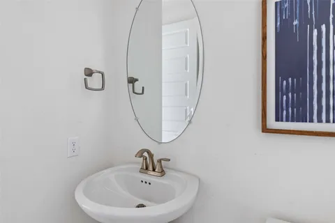 $1,325,000 | 7212 Vicenza Drive, Austin, TX 78739