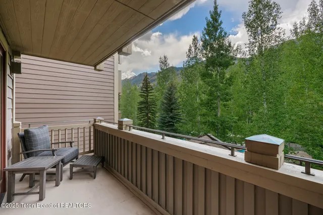 $9,000,000 | 7680 Granite Loop Road, Unit 755, Teton Village, WY 83001