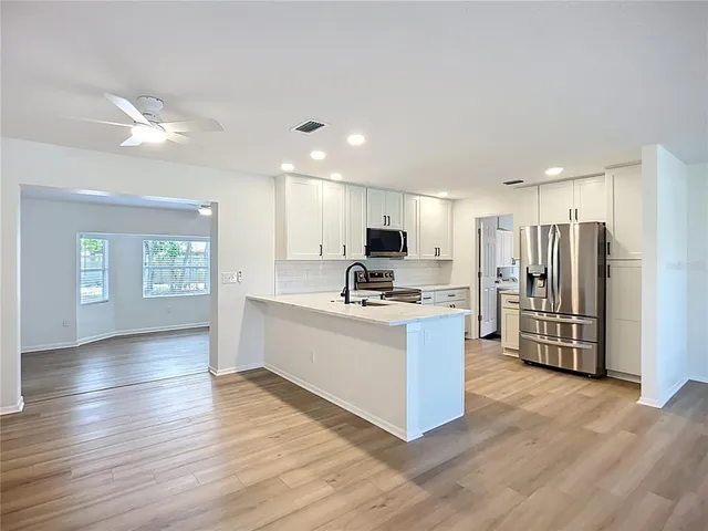 $2,490 | 2809 Taunton Drive West, Bradenton, FL 34205