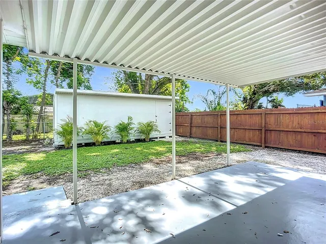 $2,490 | 2809 Taunton Drive West, Bradenton, FL 34205