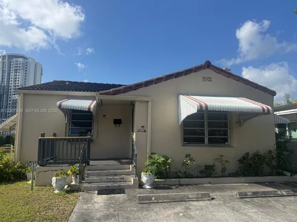 $2,999 | 1812 Fillmore Street, Hollywood, FL 33020