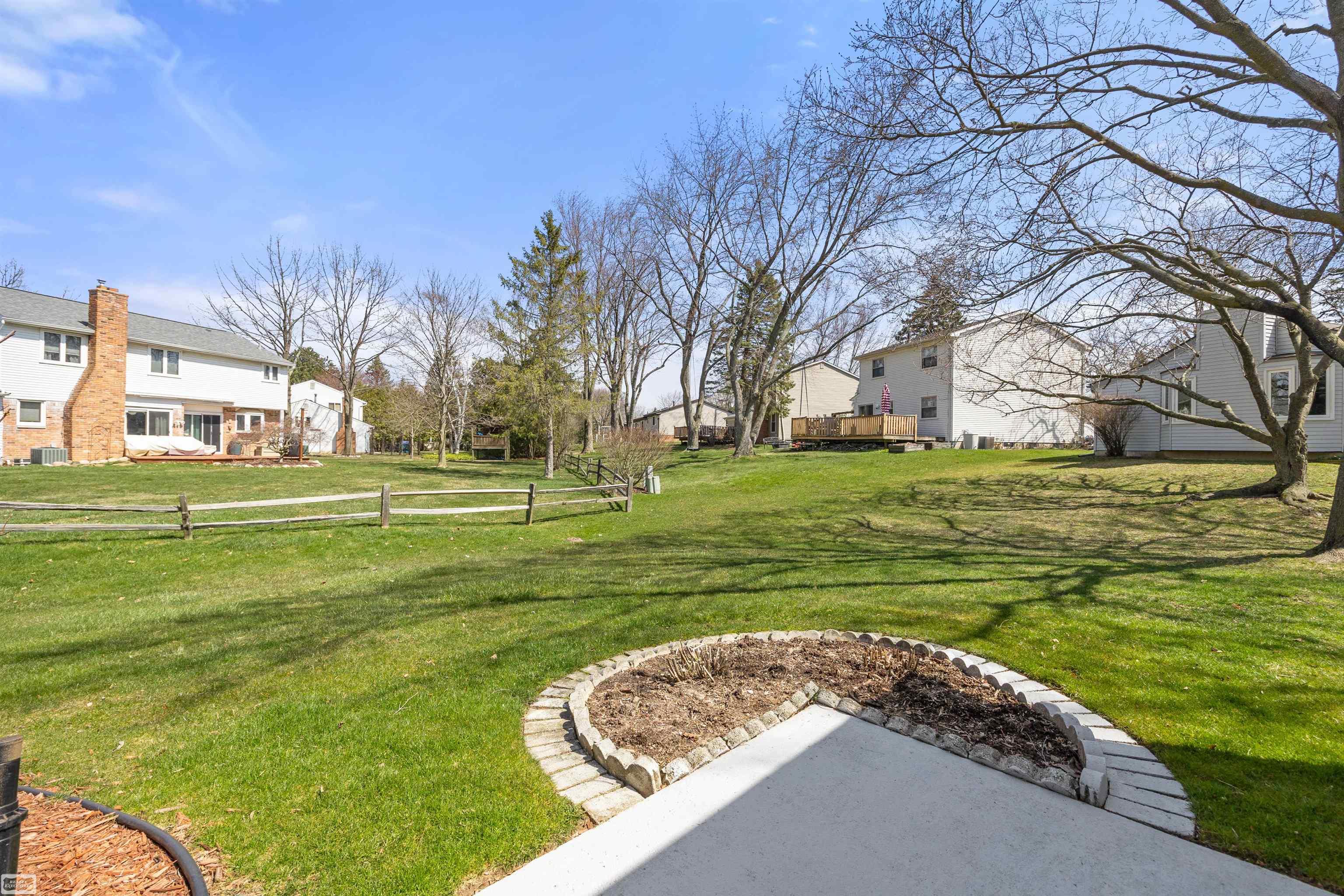 1693 Dennett Lane Rochester Hills, MI 48307 - Photo 6 of 53
